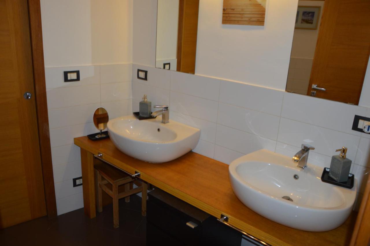 Casa Flora Al Corso Apartment Napoli Bagian luar foto